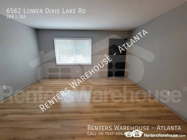 Building Photo - Spacious 2 Bedroom Duplex in Union City