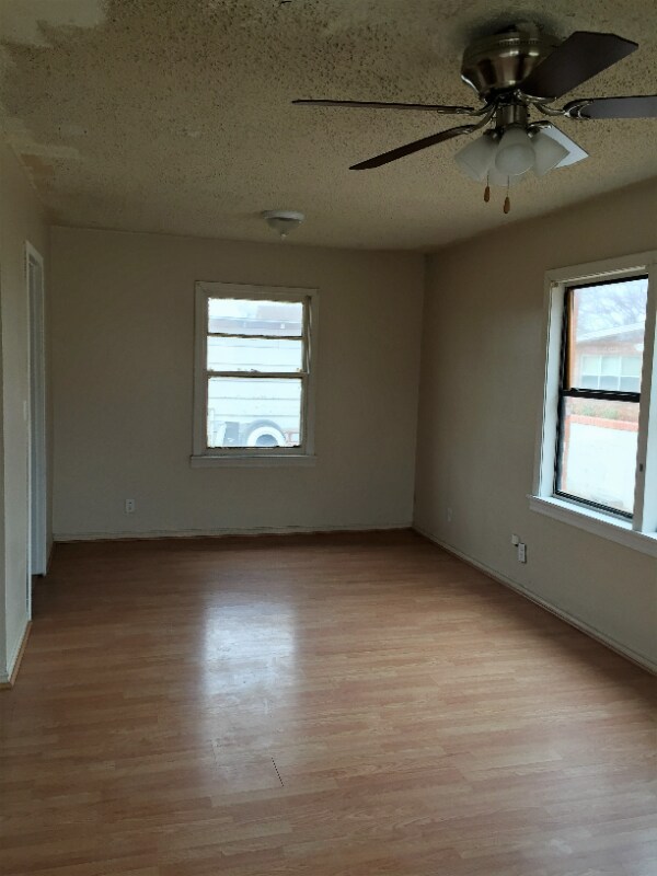Building Photo - 803 N 11th St