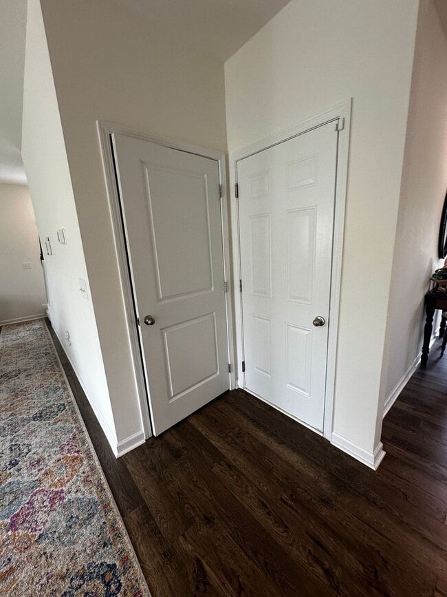 Building Photo - 3 bed/2.5 bath with garage - E Morristown, TN