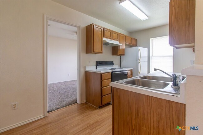 Building Photo - 5710 Greengate Dr