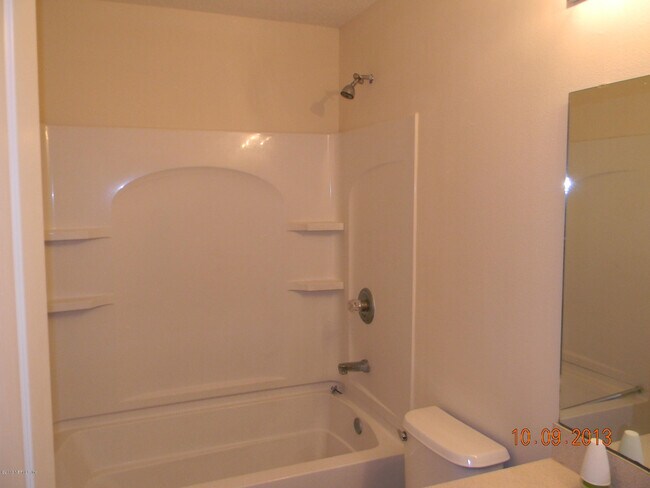 Building Photo - 2370 Sunset Bluff Dr