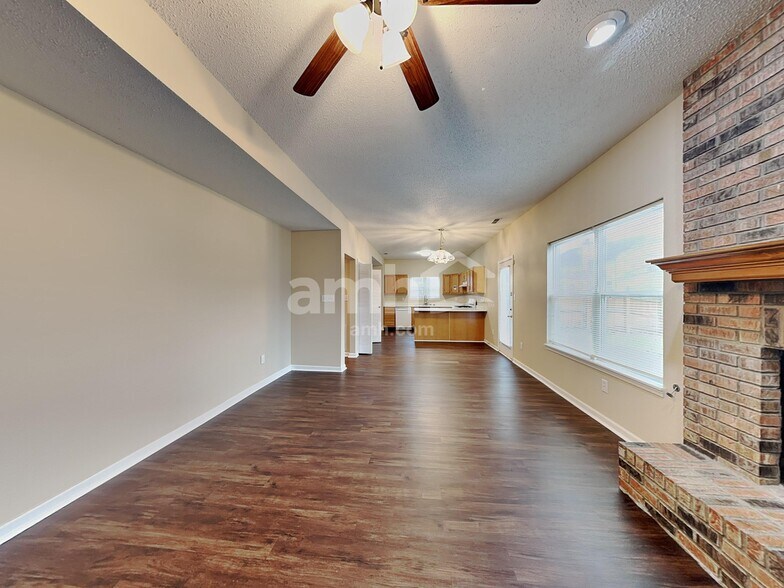 Building Photo - 12187 Running Springs Rd