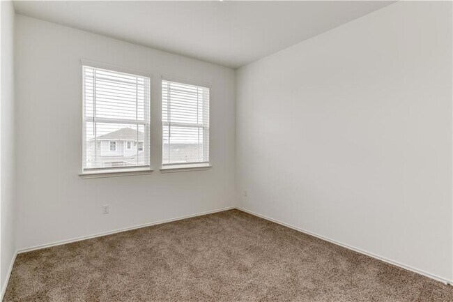 Building Photo - 712 Affazia Ln