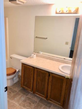 Building Photo - 938 Cleveland St