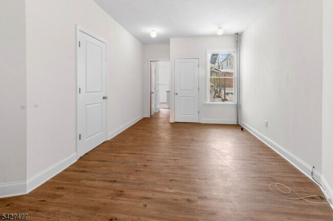 Building Photo - 15 Highland Ave