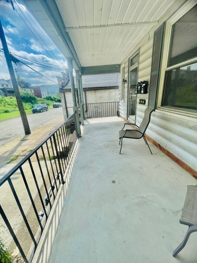 Building Photo - 129 McGinnis Avenue (Full Service)