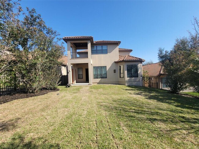 Building Photo - 2305 Gilia Dr