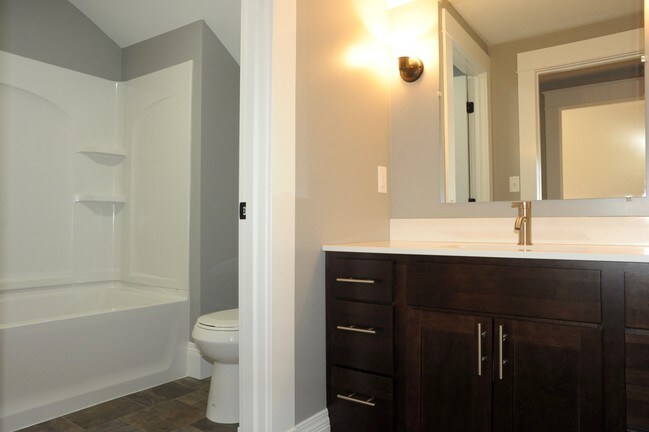 Building Photo - 234 Marion Ave NW