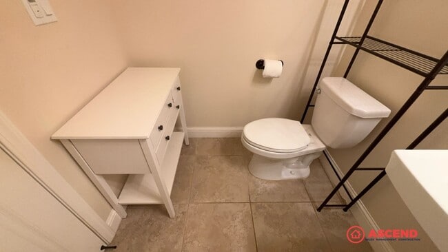 Building Photo - *MOVE IN SPECIAL!!*