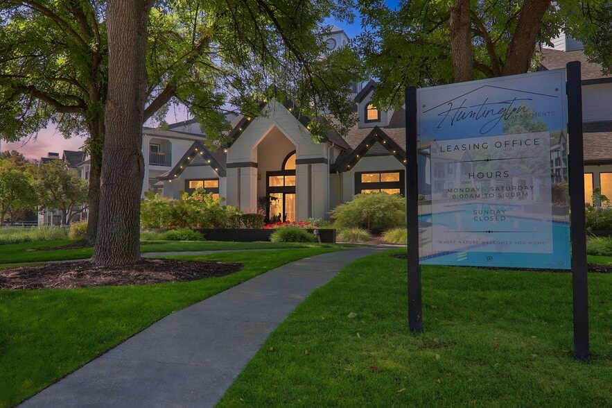 Primary Photo - Huntington