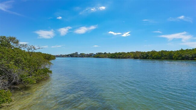 Building Photo - 5400 Eagles Point Cir