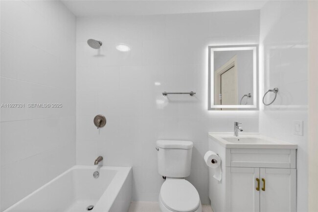 Building Photo - 9915 SW 212th St