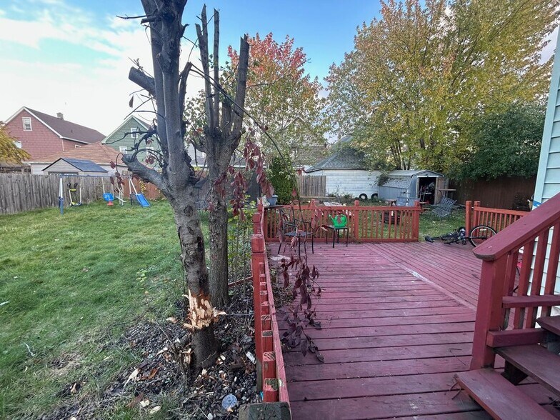 Building Photo - 63 Page St