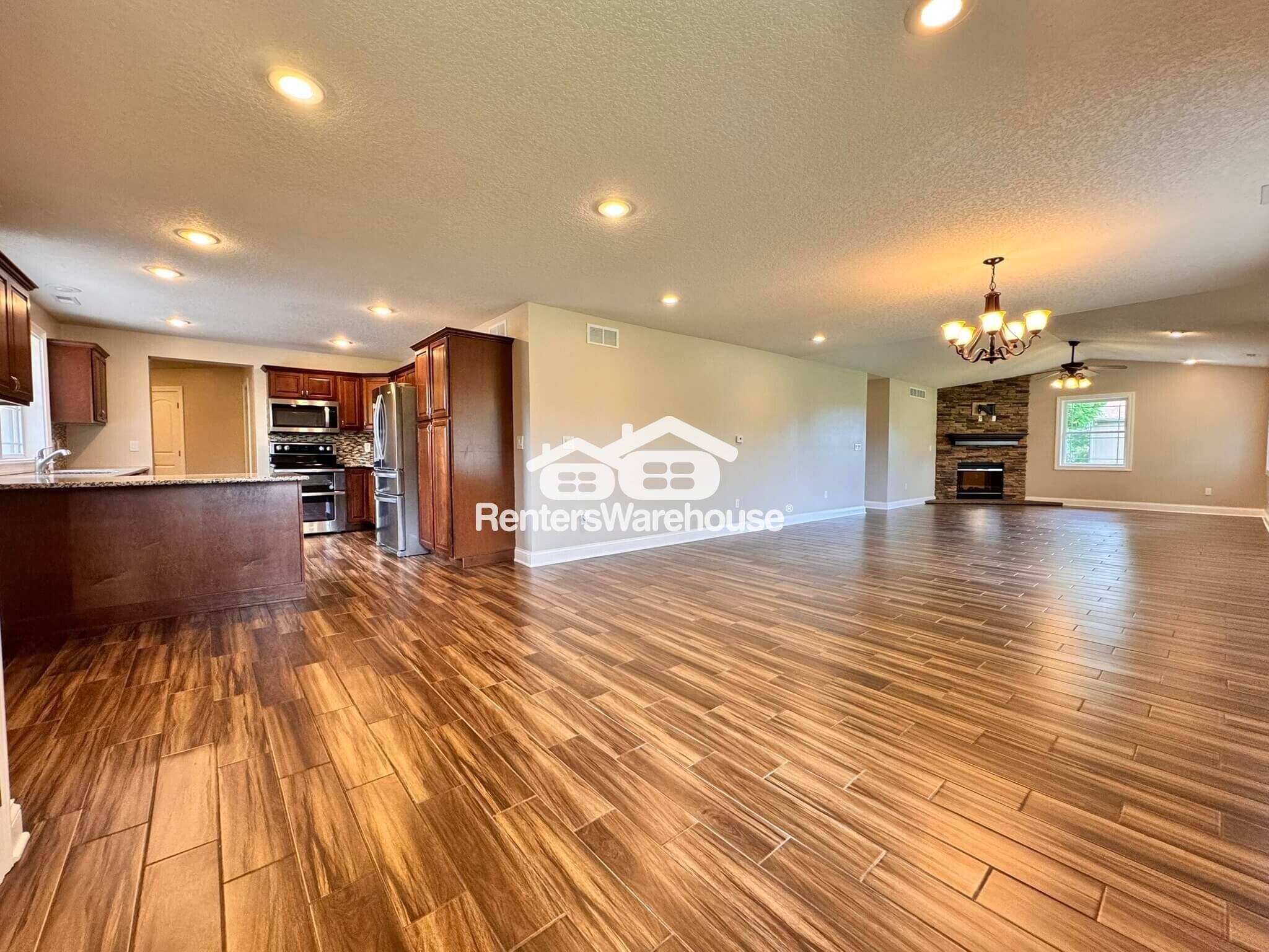 Building Photo - 4070 NE Alice's Rd