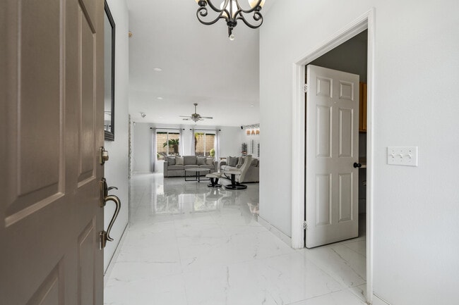 Building Photo - 78895 Morning Star Way