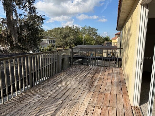 Building Photo - 203 Granada Blvd