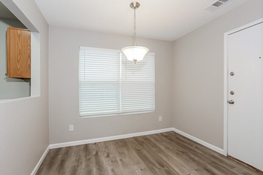 Building Photo - 3148 Heritage Ln