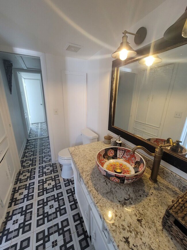 Building Photo - 215 Postoffice St