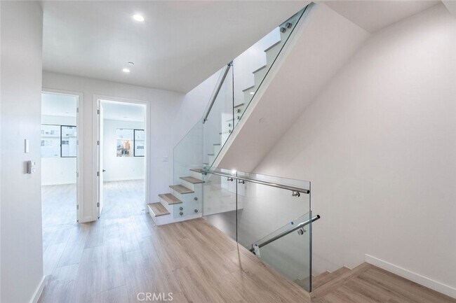 Building Photo - 7341 Valmont St