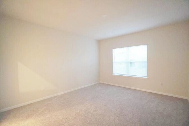 Building Photo - Awesome house for rent in St Cloud Area