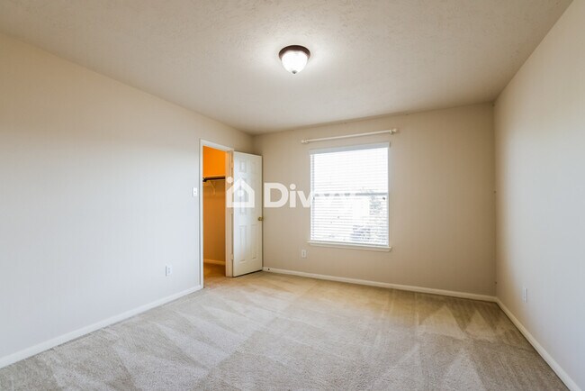 Building Photo - 9022 S Ferndale Pl Dr