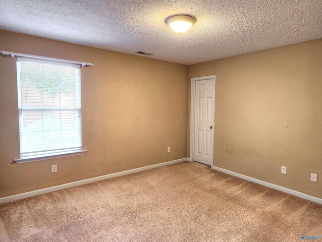 Building Photo - 227 Park Stone Dr
