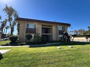 Building Photo - 11170 Poplar St