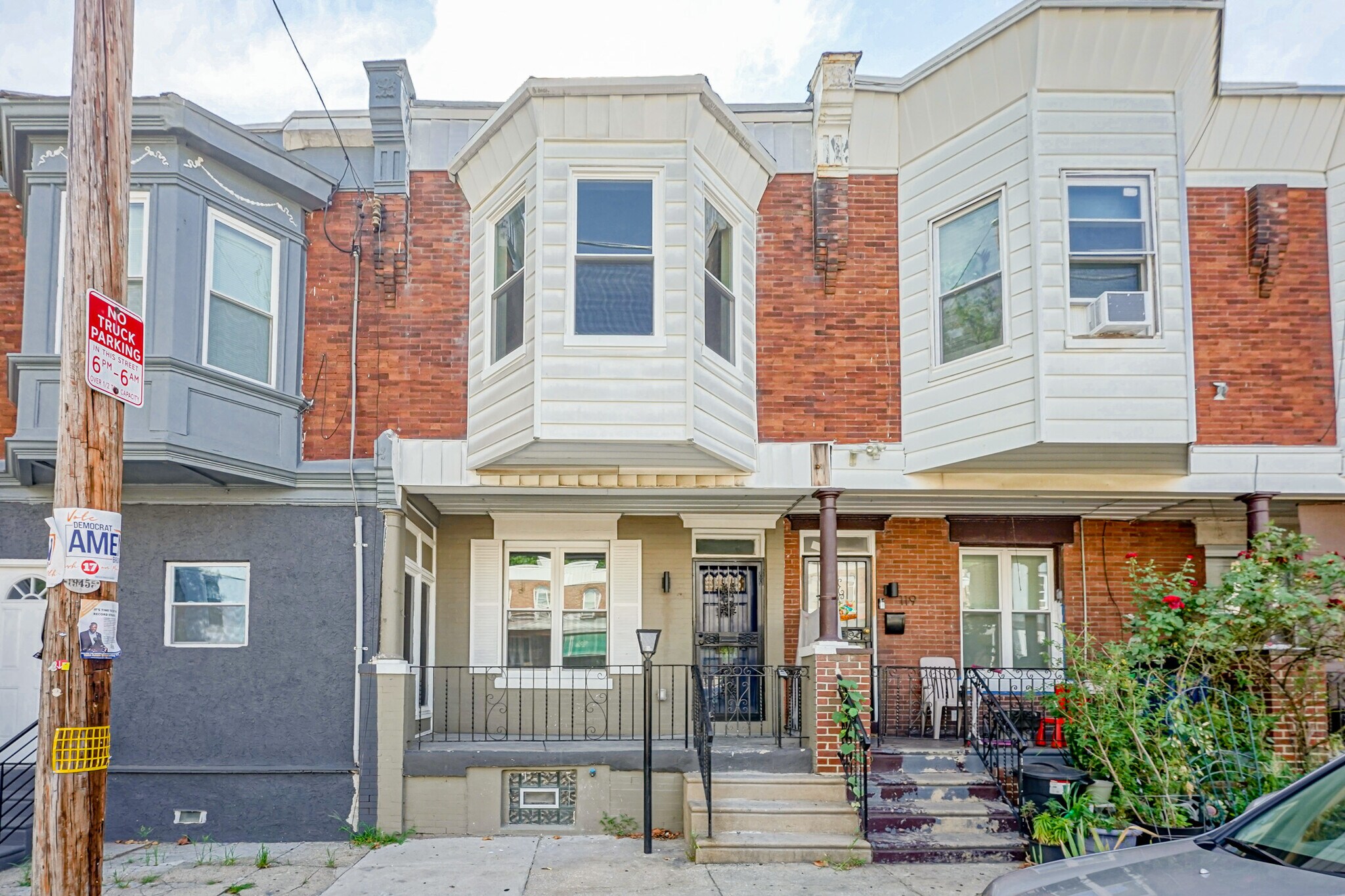Building Photo - 121 N 51st St