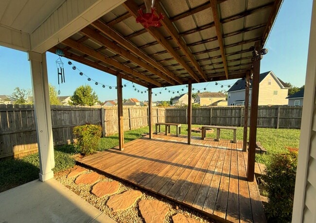 Building Photo - 513 New Hanover Trl