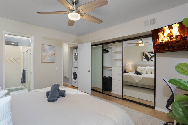Building Photo - 3054 Rue D’Orleans