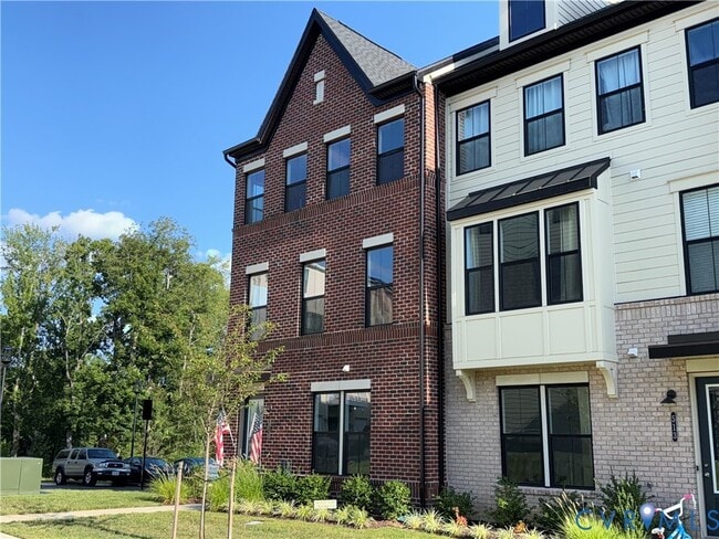 Building Photo - 515 Munson Woods Walk