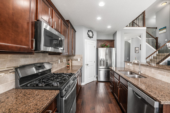 Building Photo - 6138 Longwood Dr