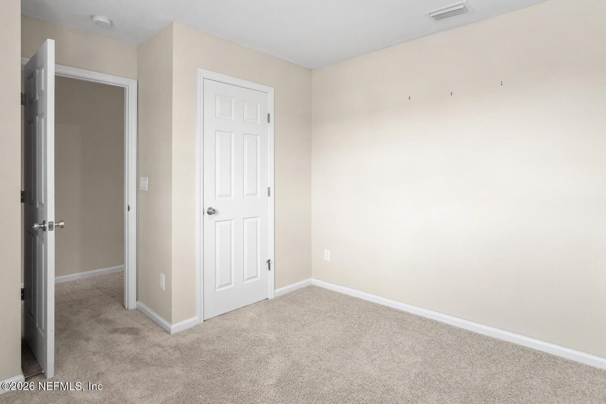 Building Photo - 9787 Fiddleback Ln