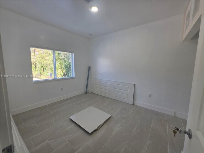 Building Photo - 21210 SW 119th Ave