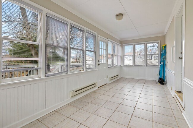 Building Photo - 6-Bedroom Rental Near TCNJ | Spacious Layout, Parking, Yard & Deck