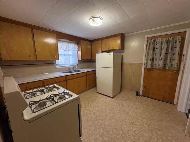 Building Photo - 308 Odell Ave