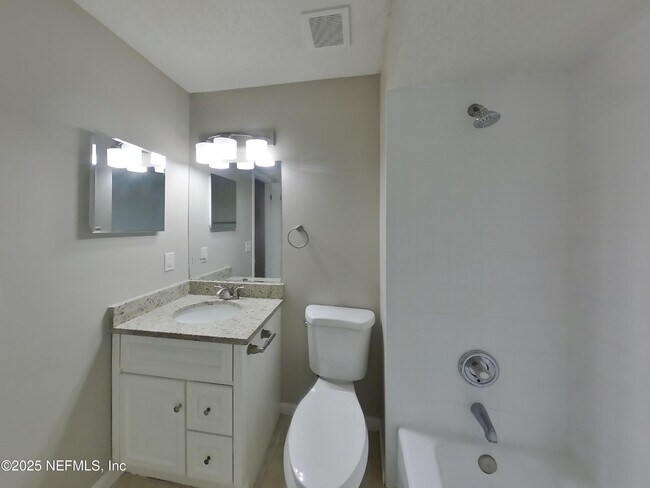 Building Photo - 4963 Beige St