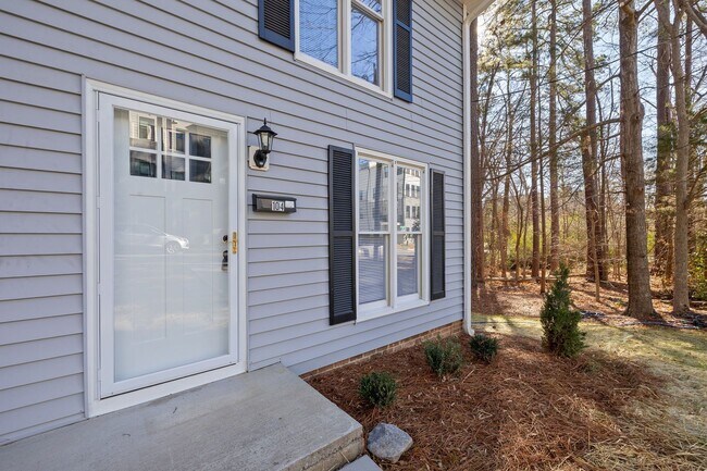Building Photo - Newly Renovated 2 Bed, 1 Bath in Downtown Wake Forest!