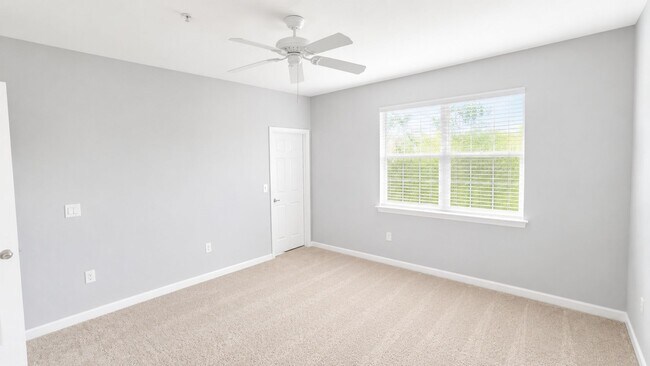 Building Photo - 7915 Moonstone Dr