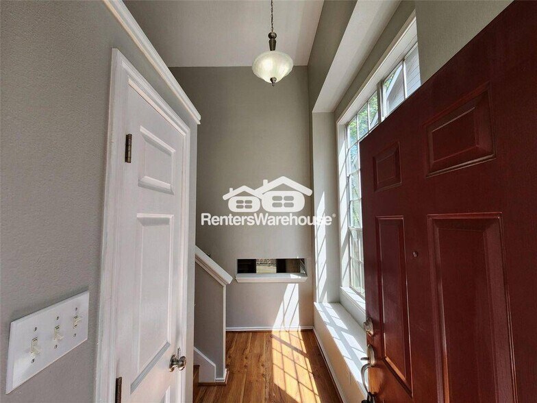 Building Photo - 119 Anise Tree Pl