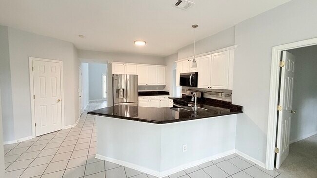 Building Photo - 1496 Brentwood Dr