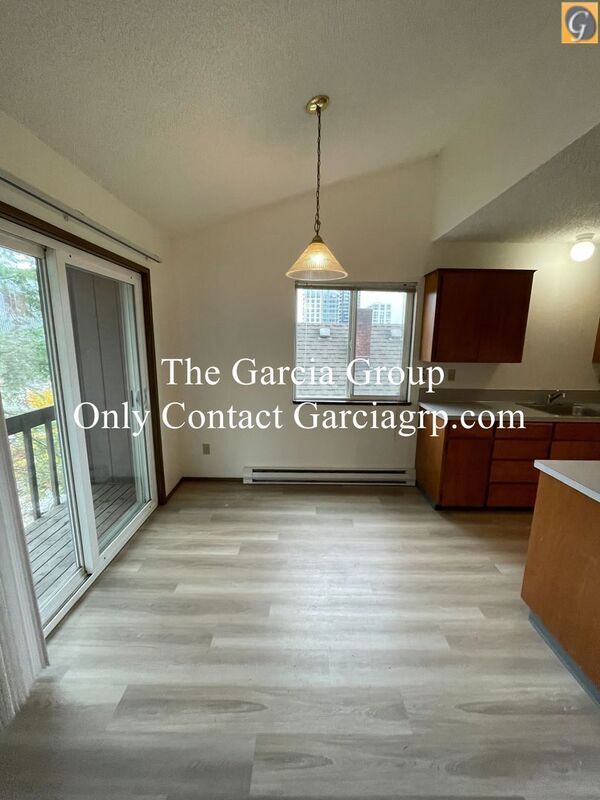 Building Photo - 3712 S Kelly Ave