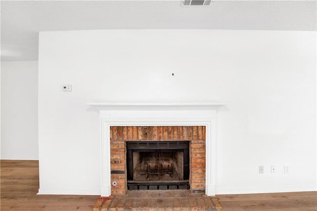 Building Photo - 5631 Bentley Ln