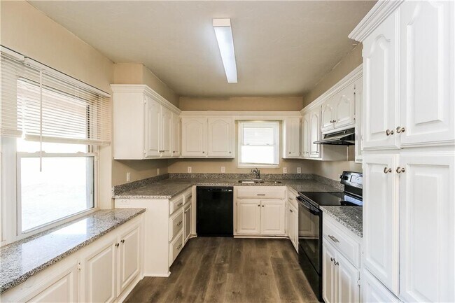 Building Photo - 1813 Ronald St