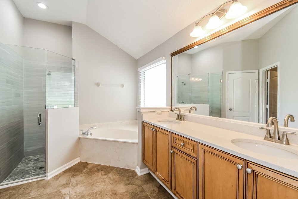 Building Photo - 9202 Redtail Dr
