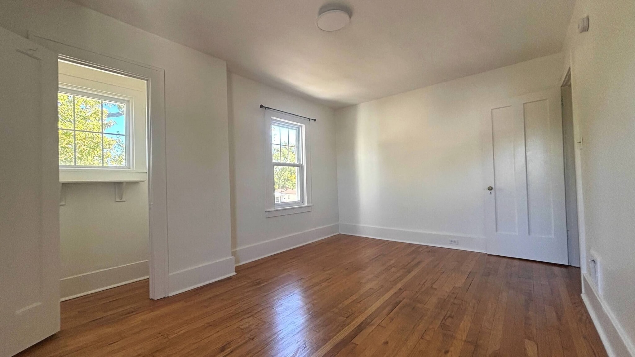 Building Photo - 3175 Oakshire Ave