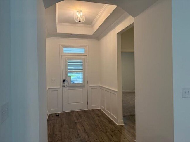Building Photo - 1705 Pinecliff Ct