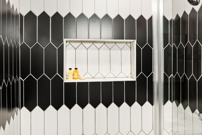 Building Photo - 503 S 3rd St