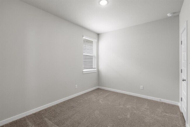 Building Photo - 113 Biscayne Dr