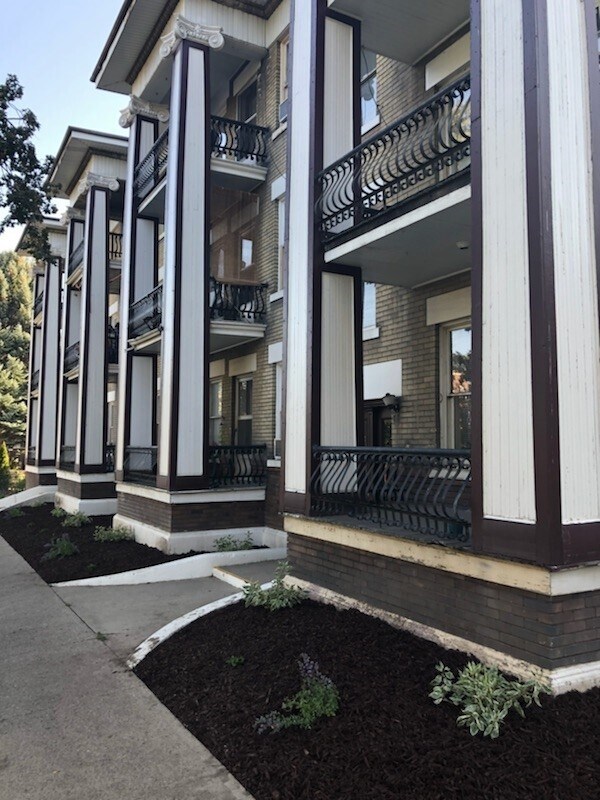Building Photo - 880 E 100 S